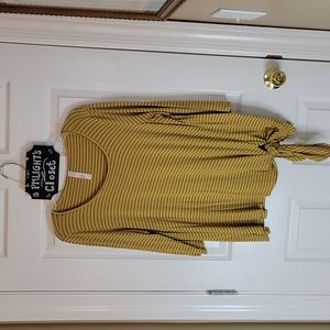 Discount Divas Boutique Top Long Sleeve Yellow Black Stripe with Tie Large